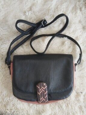 Baggit Black Pink Colorblock Crossbody Bag Chevron Flap Purse